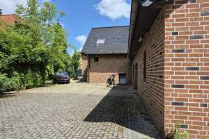 Ein-/Zweifamilienhaus mit 6 Zimmer, Innenhof & Doppelgarage in Viersen-Hamm zum Sanieren – Viersen (Kreis) – Vorschaubild 1