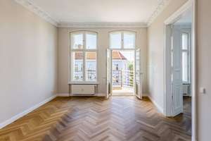 Umfassend sanierter Stuckaltbau in Berlin-Mitte mit Balkon und Aufzug – Torstraße 166, 10115 Mitte (Ortsteil), Berlin – Vorschaubild 2