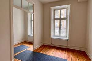 Neu modernisierte Altbauwohnung in Top Lage nahe Binnenalster - 6 Zimmerwohnung (3 3/2) – Große Theaterstraße 39, 20354 Neustadt, Hamburg – Vorschaubild 11