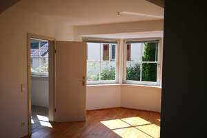 Ruhige, idyllische zentral gelegene 4-Zimmer mit Terasse – 40593 Urdenbach, Düsseldorf – Vorschaubild 6