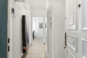**Altbauflair in zentraler Lage – sanierte Wohnung mit Dachterrassennutzung** – Die vollständige Adresse der Immobilie erhältst du vom Anbieter., 10557 Moabit, Berlin – Vorschaubild 11