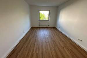Helle & renovierte 3 Zimmerwohnung mit Balkon in Mainz - Mombach! – Am Stollhenn 6, 55120 Mombach, Mainz – Vorschaubild 8