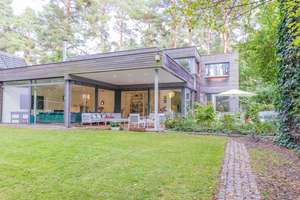 Top ausgestattete Bauhaus-Villa in bezaubernder Wald- und Seenlandschaft – Pool, PV, Kamin, SIEMATIC – Die vollständige Adresse der Immobilie erhältst du vom Anbieter., 14476 Groß Glienicke, Potsdam – Vorschaubild 10