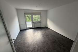 Heller Wohnraum in Hagen: 3-Zimmer-Wohnung mit Balkon – Wasserloses Tal 23, 58093 Emst, Hagen – Vorschaubild 2