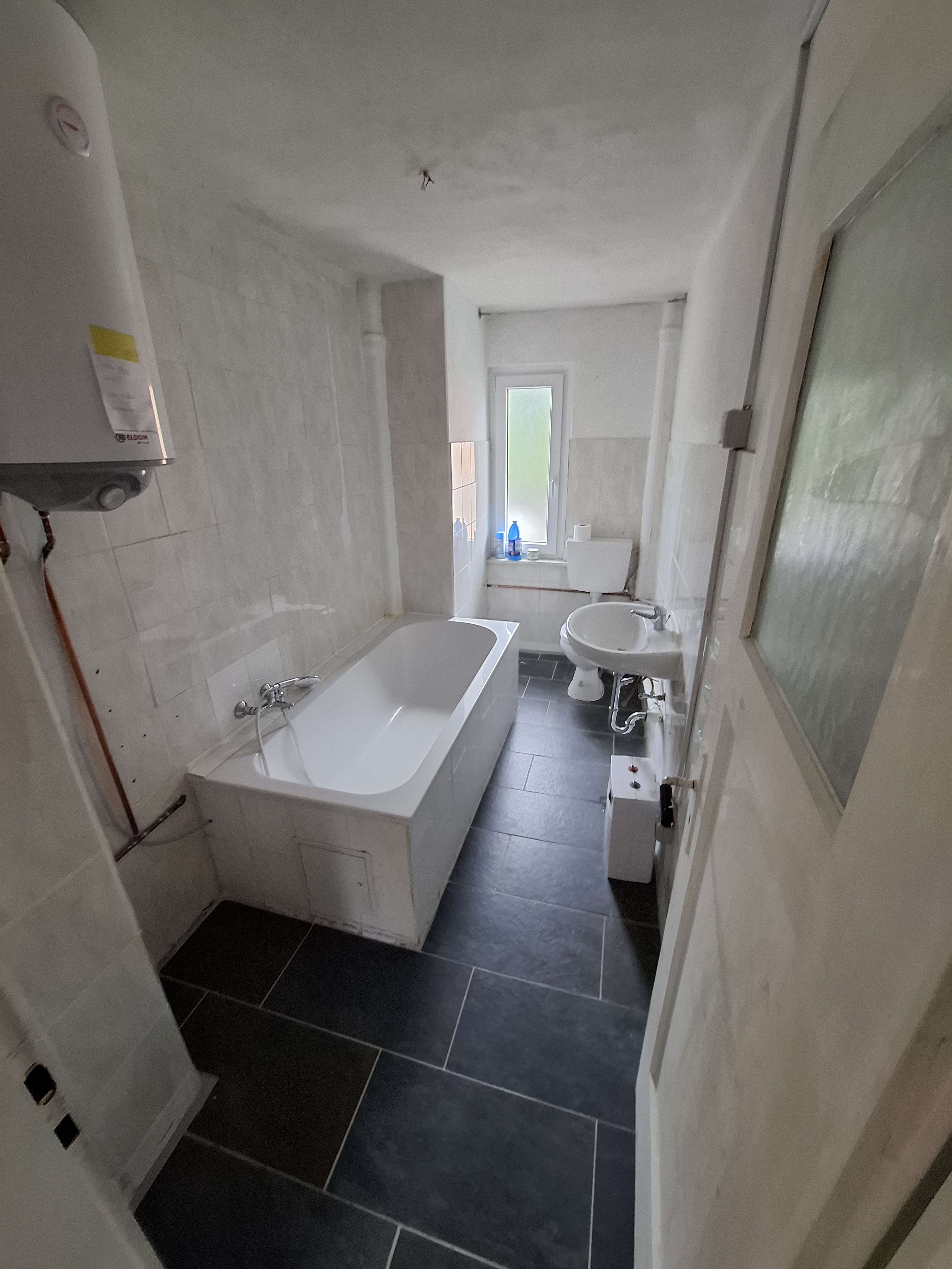 *Provisionsfrei* Neustadt bei Coburg, vermietetes Mehrfamilienhaus, 2 Wohnungen, Ausbaureserve, Coburg Kreis – Bild 4