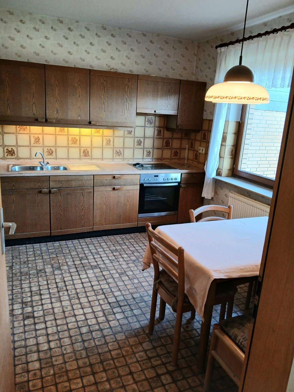 Immobilie in Gusborn - gepflegtes Einfamilienhaus mit Einliegerwohnung und Bauplatz in Gusborn - Bild 3