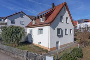 HIER SPIELT DAS LEBEN - EINFAMILIENHAUS MIT HERZ IN OBERKOCHEN – Die vollständige Adresse der Immobilie erhältst du vom Anbieter., 73447 Oberkochen – Vorschaubild 3