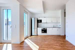 Vermietete helle 2,5 Zimmerwohnung mit Erker - Mitten in der Hauptstadt - Gute Anbindung – Osnabrücker Straße 27, 10589 Charlottenburg, Berlin – Vorschaubild 3