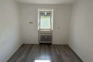 Grünwald | 2 leerstehende 4 Zimmerwohnung mit Potenzial – Die vollständige Adresse der Immobilie erhältst du vom Anbieter., 86154 Oberhausen-Süd, Augsburg – Vorschaubild 3