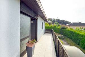 Familienbungalow mit Einliegerwohnung und Doppelgarage auf schönem Hanggrundstück – Katharinenberg 12, 91350 Gremsdorf – Vorschaubild 32