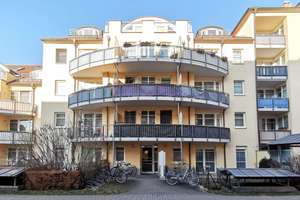 Ab Mai 2026 freistehend! | 2 RW | Großer Balkon | EBK | Parkett | Fußbodenheizung | Tiefgarage – Die vollständige Adresse der Immobilie erhältst du vom Anbieter., 4179 Leutzsch, Leipzig – Vorschaubild 2