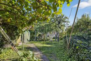 Eckgrundstück mit zusätzlichen Bebauungsmöglichkeiten - gegenüber Parkanlage, 2 FH mit Traum-Garten! – Die vollständige Adresse der Immobilie erhältst du vom Anbieter., 76149 Neureut, Karlsruhe – Vorschaubild 5
