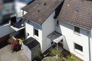 ZWEIFAMILIENHAUS IN ATTRAKTIVER LAGE VON BICKENBACH – Die vollständige Adresse der Immobilie erhältst du vom Anbieter., 64404 Bickenbach – Vorschaubild 2