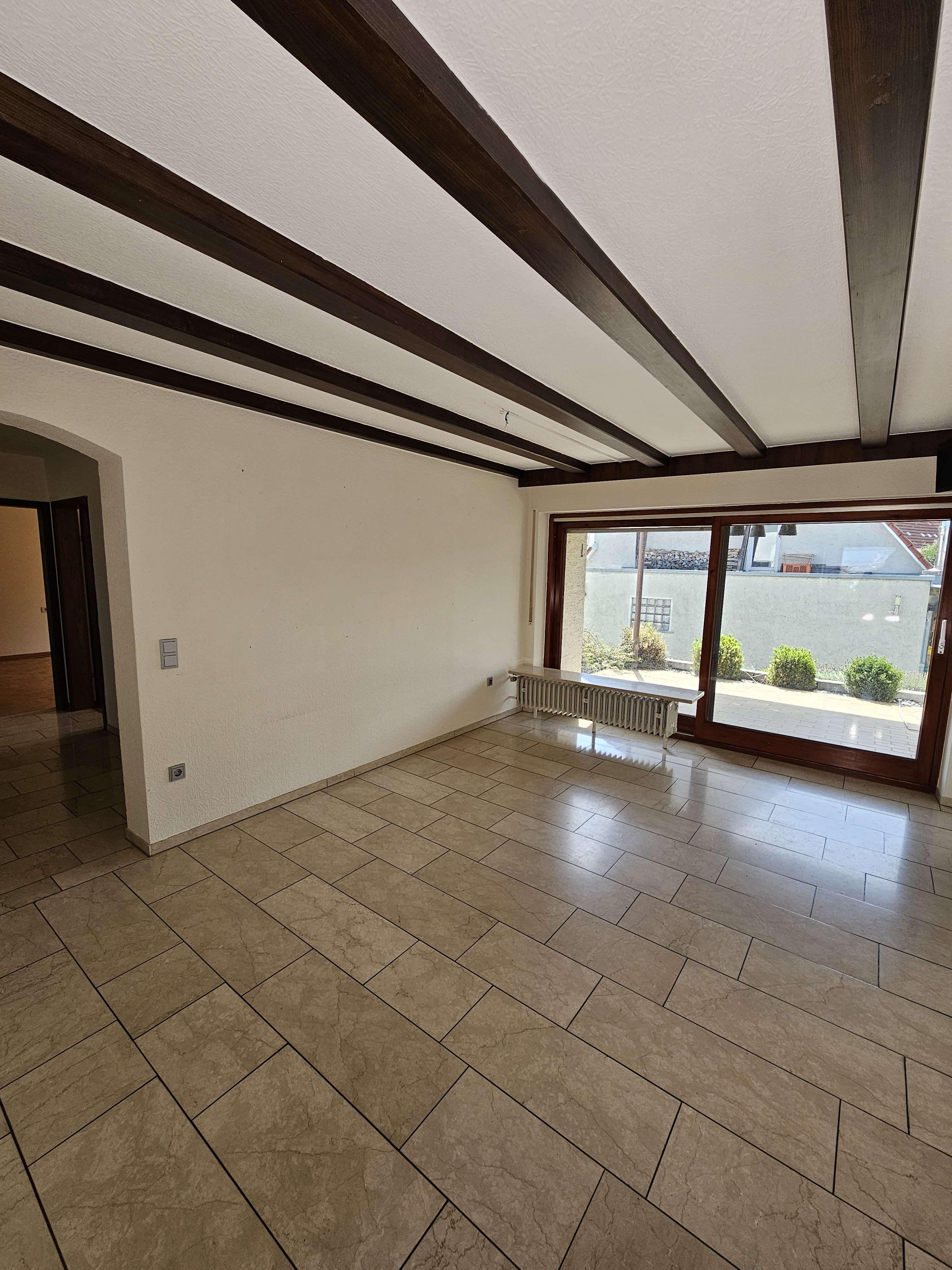 Immobilie in Gerstetten - Großes Haus, ruhige, idyllische Lage, evtl. mit Praxisräumen - Bild 2