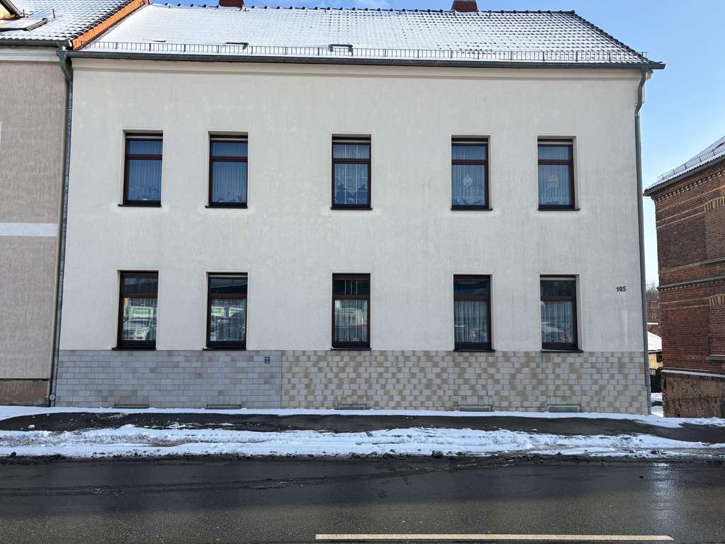 Immobilie in Werdau - 
Moderne Wohnung in Werdau mit Tageslichtbad in zentraler Lage

 - Bild 1