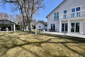 LICHTDURCHFLUTETES FOYER & KAMIN - MODERN & ELEGANT - SCHÖN ANGELEGTER GARTEN & DOPPELGARAGE – Sanddornweg 5 dd, 14624 Dallgow-Döberitz – Vorschaubild 5