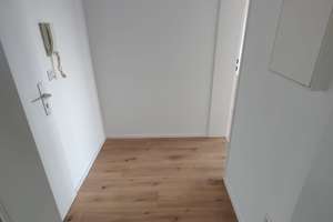 Schöne 1 - Zimmer Wohnung mit Aufzug und Balkon in Hamm – Rheinsberger Platz 10, 59065 Bockum-Hövel, Hamm – Vorschaubild 2