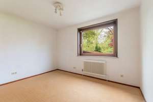 Charmantes Einfamilienhaus in Lurup mit Entwicklungspotenzial – Die vollständige Adresse der Immobilie erhältst du vom Anbieter., 22547 Lurup, Hamburg – Vorschaubild 10