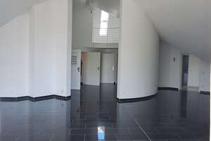 Schöne  offene helle Wohnung, 210m² mit 2 Balkonen in ruhiger Lage von Kirchhellen – Die vollständige Adresse der Immobilie erhältst du vom Anbieter., 46244 Kirchhellen-Mitte, Bottrop – Vorschaubild 4