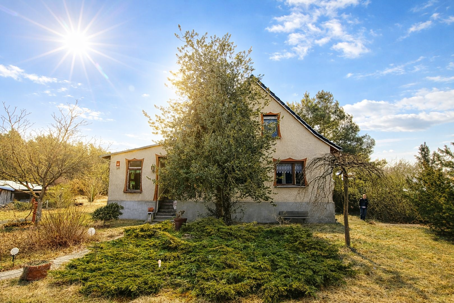 Einfamilienhaus mit 5.000 m² , Gewerbe, Nebengebäuden, ideal für Handwerker oder Tierhaltung, Prignitz Kreis – Bild 1