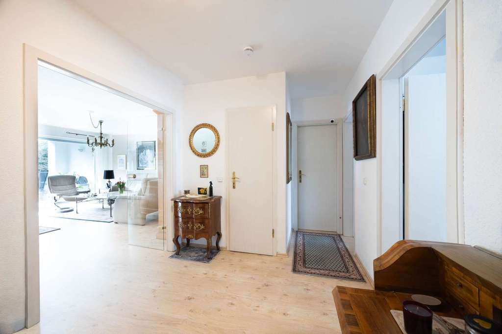 Immobilie in Frechen - Traumhafte 3-Zimmer-Etagenwohnung – attraktive Kapitalanlage mit Zukunft - Bild 1