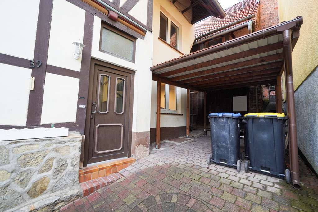 Immobilie in Ringgau - +++ Renoviertes Einfamilienhaus mit Scheune +++ - Bild 2