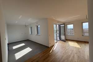 Exklusive Dachgeschosswohnung - Erstbezug mit 3-Zimmern, Süd-Balkon und Mieterstrom-PV