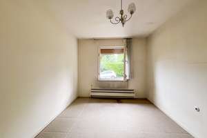 Bierstadt: Bezaubernder Bungalow! Wiesbadens Top-Lage! 5 Zi, Garage, StPl., Garten, voll unterk.! – Die vollständige Adresse der Immobilie erhältst du vom Anbieter., 65191 Bierstadt, Wiesbaden – Vorschaubild 14