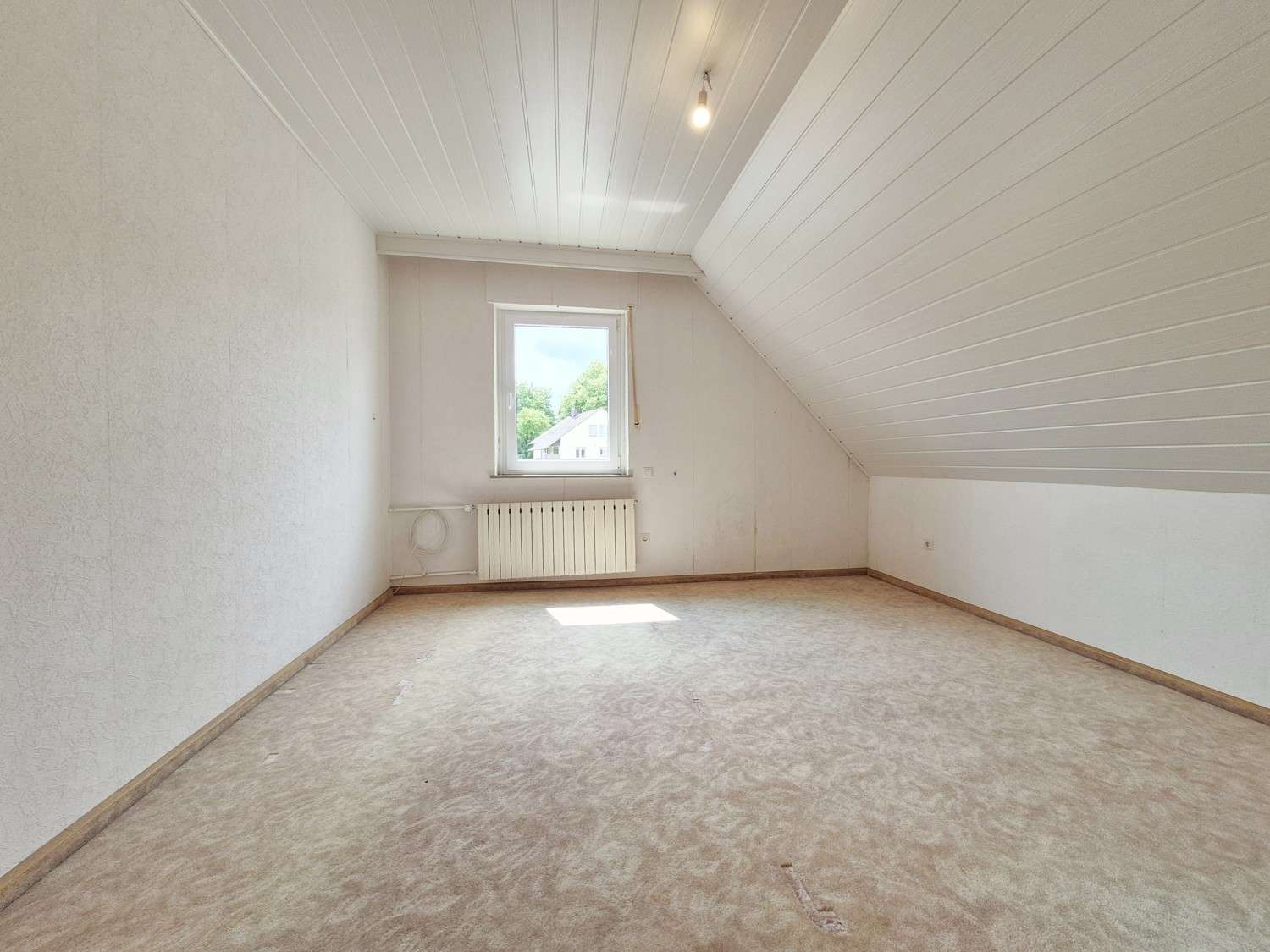 Immobilie in Lübbecke - Attraktives, großes 1-2 Familienhaus mit Wintergarten 
in ruhiger Lage von Lübbecke - Bild 0