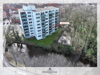 Innenstadtlage! Gepflegte Wohnung im 2. OG mit 2ZKB und Fahrstuhl in zentraler Wohnlage!