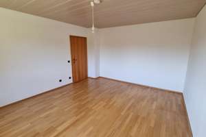 Provisionsfrei: 5-Zi-Einfamilienhaus mit gehobener Innenausstattung und EBK in Krumbach (Schwaben) – Die vollständige Adresse der Immobilie erhältst du vom Anbieter., 86381 Krumbach (Schwaben) – Vorschaubild 33