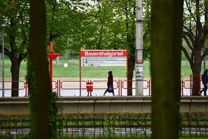 Teilmöblierte, stilvolle 2 Zimmer-Wohnung mit Erker in Köln Bayenthal/Südstadt nah zum Rhein – Bonnerstraße 258, 50968 Bayenthal, Köln – Vorschaubild 13