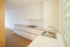 Gemütliche, großzügige 1-Zimmer-Wohnung in moderner Wohnanlage – Tübinger Straße 3b, 80686 Land in Sonne, München – Vorschaubild 3