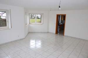 Geräumige 3-Zimmer-Wohnung mit Terrasse in Neu-Ulm/Reutti gelegen. – Neu-Ulmer Str. 24, 89233 Neu-Ulm – Vorschaubild 3