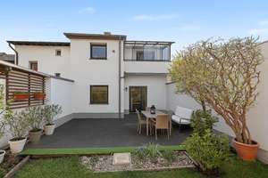 Reiheneckhaus in Bad Münster am Stein-Ebernburg – modernes Wohlfühlzuhause mit Gartenidylle – Die vollständige Adresse der Immobilie erhältst du vom Anbieter., 55583 Bad Münster am Stein-Ebernburg – Vorschaubild 3