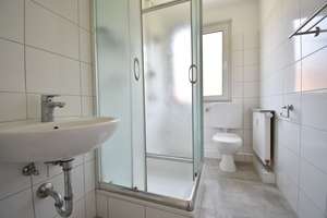 OB-Sterkrade! Renovierte 4-Zimmer-Whg mit Balkon – Kirchhellener Straße 108, 46145 Alsfeld, Oberhausen – Vorschaubild 4