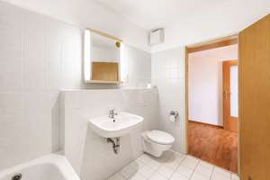 Lichtdurchflutetes Einzimmerappartement mit Dachterrasse und Stellplatz in Niederschönhausen – Die vollständige Adresse der Immobilie erhältst du vom Anbieter., 13156 Niederschönhausen, Berlin – Vorschaubild 6