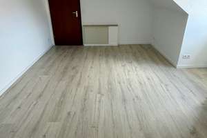3-Zimmer DG Wohnung mit modernisierter Küche, Balkon & PV Anlage – Erlenfeld 20, 91056 Alterlangen, Erlangen – Vorschaubild 6