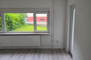 KOMPLETT RESTAURIERTE 2-ZIMMER-WOHNUNG MIT BALKON IM ERDGESCHOSS EINES GEPFLEGTEN MEHRFAMILIENHAUS – Loborner Straße 25, 42859 Blumental, Remscheid – Vorschaubild 7