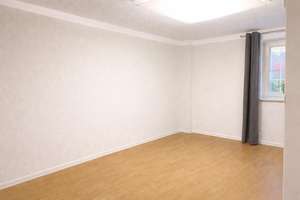 Seltene Maisonette-Wohnung mit Garage in zentraler Lage von Poppenbüttel – Die vollständige Adresse der Immobilie erhältst du vom Anbieter., 22391 Poppenbüttel, Hamburg – Vorschaubild 7