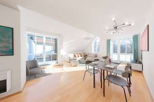 Charmante Galeriewohnung mit Dachterrasse und Balkon