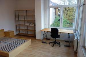 Zimmer für Studenten nahe TU Braunschweig; ca. 25m²; eigenes Bad – Die vollständige Adresse der Immobilie erhältst du vom Anbieter., 38106 Nordstadt, Braunschweig – Vorschaubild 1