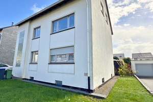 Freistehendes gepflegtes 2-3 FH mit Wintergarten, Garage, sofort verfügbar – Breslauer Weg 8, 66130 Brebach-Fechingen, Saarbrücken – Vorschaubild 2