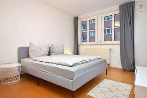 Modern möbliertes 2-Zimmer- Apartment mit WLAN direkt in der Altstadt von Nürnberg – Nürnberg – Vorschaubild 2