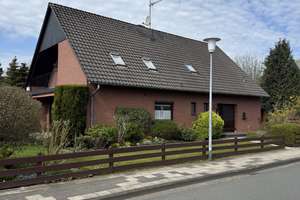 Großzügiges Einfamilienhaus mit Einliegerwohnung / Dachterrasse großer Garten – Die vollständige Adresse der Immobilie erhältst du vom Anbieter., 26197 Großenkneten – Vorschaubild 1