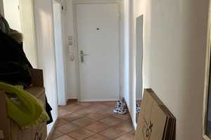 Großzügige 2 Zimmer Dachgeschoss-Wohnung in Essen-Frohnhausen zum 01.06.25! – Dahnstr. 18, 45144 Essen – Vorschaubild 3