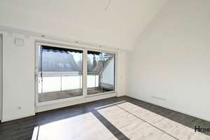 Moderne & edle Dachgeschosswohnung mit großem SÜD-Balkon (19m²) - 5 Gehminuten vom Feldmochinger See – Karlsfelder Str. 38 C, 80995 Feldmoching, München – Vorschaubild 3