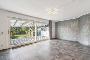 Wohnen mit Freiraum – modernisierter Bungalow mit vielseitig nutzbarem Souterrain