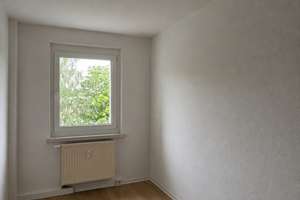 Wohnen in Ost II: Helle 3-Zimmer-Wohnung mit Balkon ins Grüne – Unnaer Straße 68, 4720 Döbeln – Vorschaubild 5
