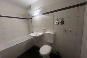 Schöne renovierte 2-Zimmer-Wohnung mit Balkon in Augsburg-Sparrenlech zu vermieten – Provinostraße 10, 86153 Am Schäfflerbach, Augsburg – Vorschaubild 5